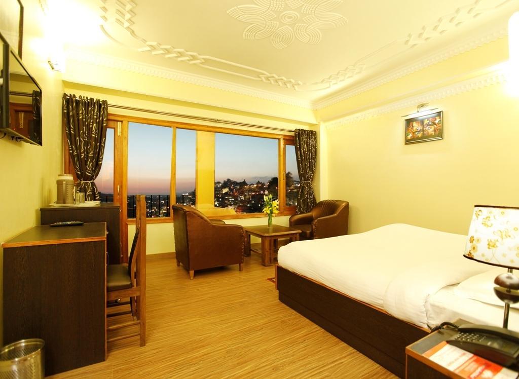 Hotel Bridge View Regency Shimla Habitación foto